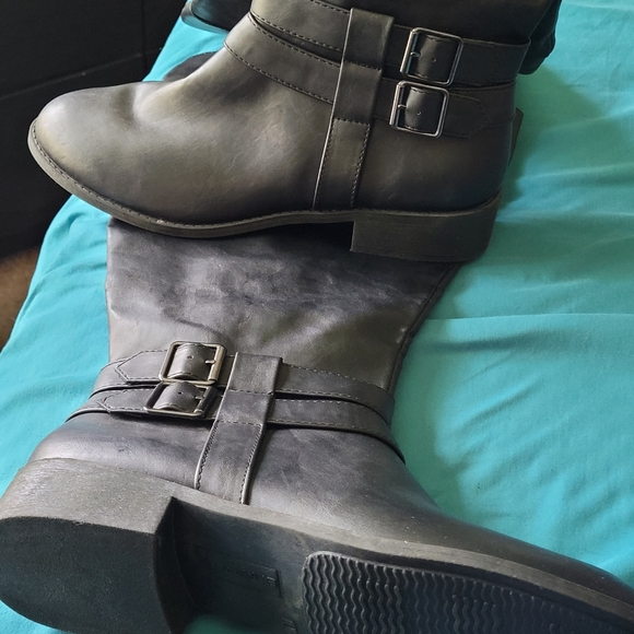 Torrid boots - Picture 2 of 5